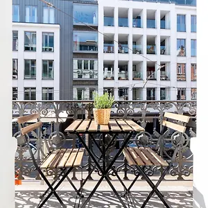  Appartement Bright, Spacious & Perfectly Located In The Heart Of België
